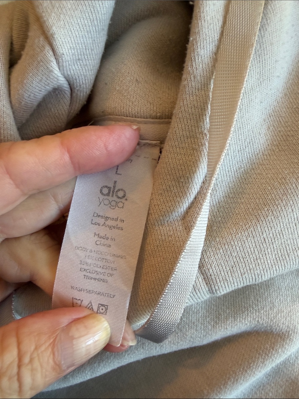 ALO Yoga Women's Crewneck Sweatshirt in Light Beige - Picture 2 of 6